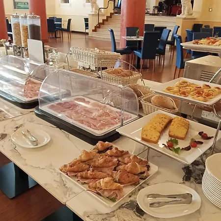 Maria 4* Desenzano del Garda
