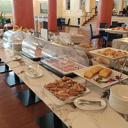 Maria Hotel
