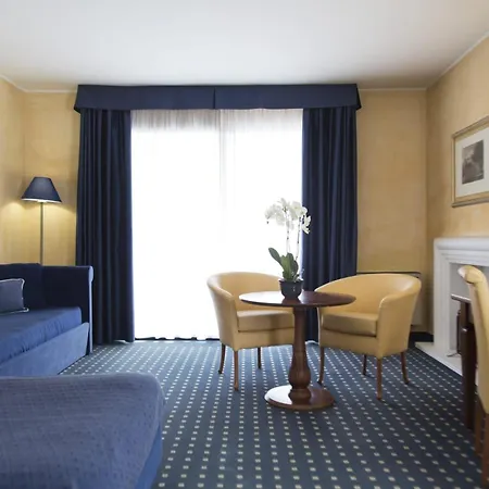 Maria Hotel 4*