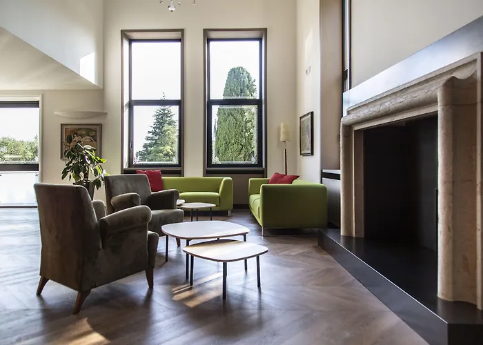 Maria Hotel 4*