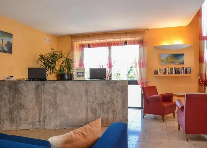 Maria 4* Desenzano del Garda